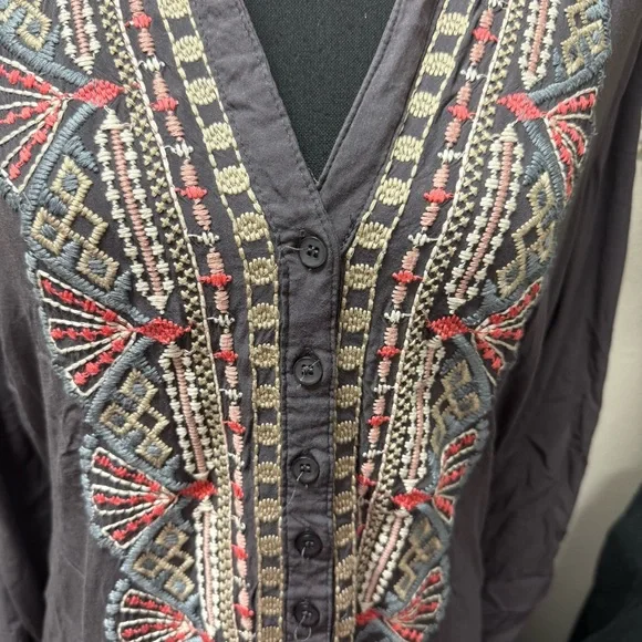 Luna Moon Gray Boho Embroidered Tunic Top L Long Sleeve Festival Fall Spring - Picture 2 of 11